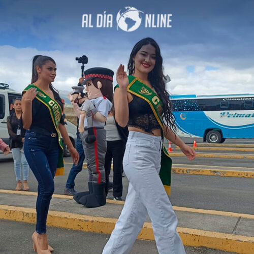 CANDIDATAS A REINA DE SALCEDO FUERON RECIBIDAS EN LAS INSTALACIONES DE MOVILIDAD DE COTOPAXI (VIDEO)