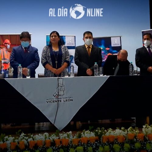 VICENTE LEÓN PRESENTA A SU PROMOCIÓN DE EGRESADOS 2022 (VIDEO)
