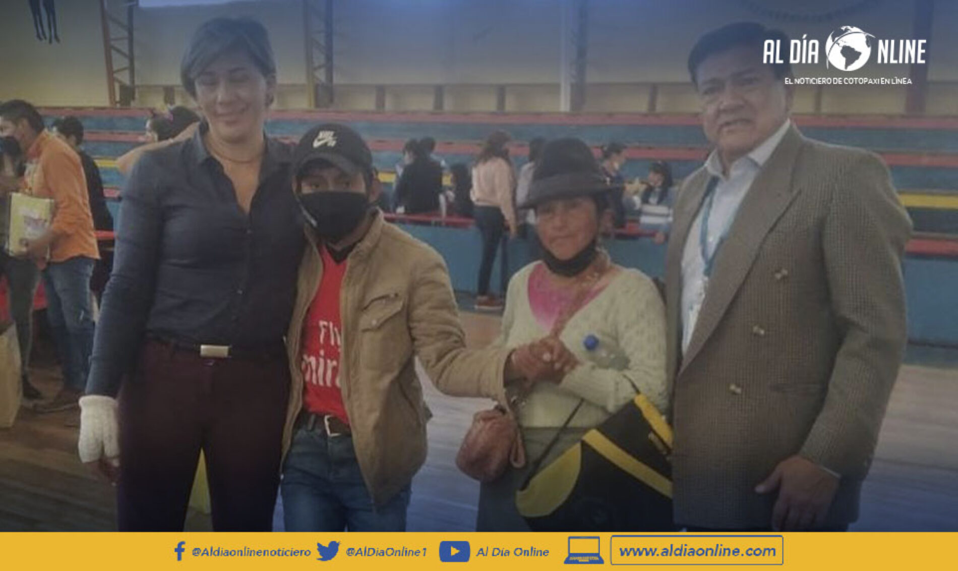 DISTRITO DE EDUCACIÓN LATACUNGA ENTREGÓ KTS ESCOLARES A NIÑOS DE ESCASOS RECURSOS. (VIDEO)