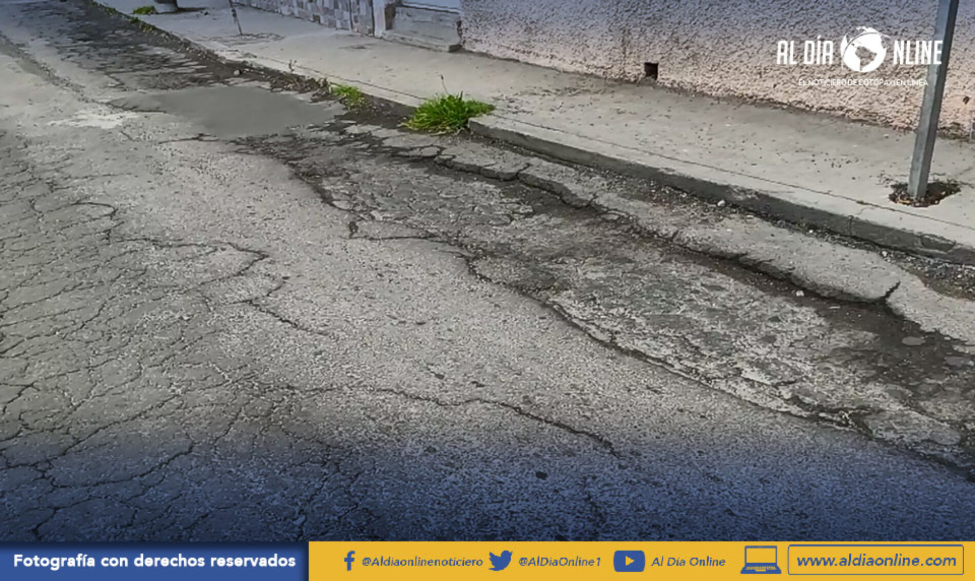 MANTENIMIENTO DE 19 AVENIDAS Y CALLES PLANIFICA GADM LATACUNGA. (VIDEO)