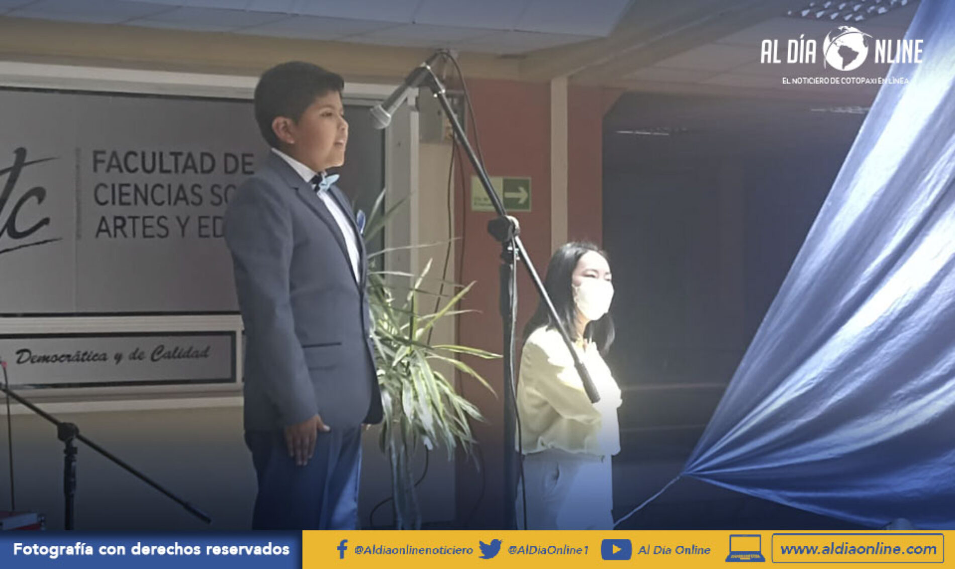 677 ESTUDIANTES SON CERTIFICADOS POR LA UNIVERSIDAD TÉCNICA DE COTOPAXI EN 4 IDIOMAS (VIDEO)