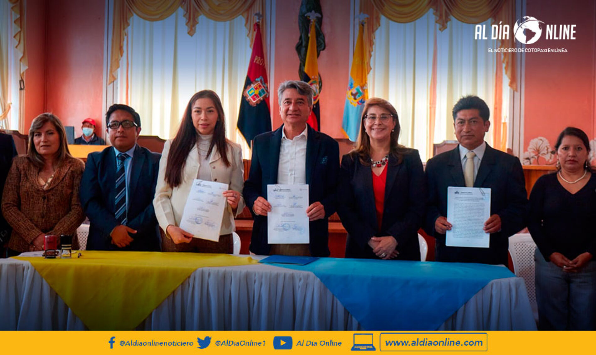 SINDICATO ÚNICO DE TRABAJADORES DEL MUNICIPIO DE LATACUNGA  FIRMA CONTRATO COLECTIVO