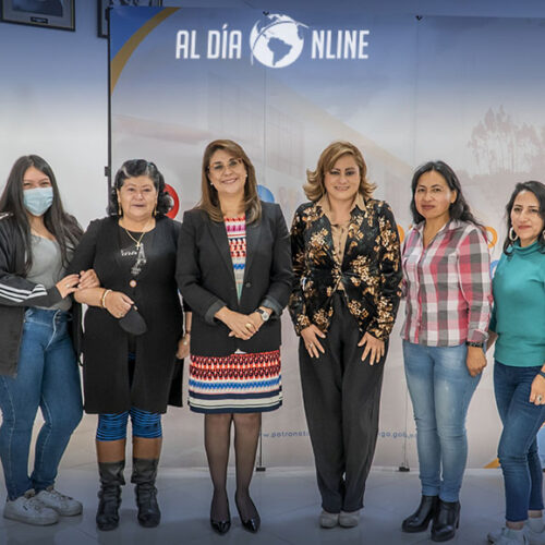 ASO. COMUNICADORES DE COTOPAXI FIRMAN CONVENIO CON PATRONATO MUNICIPAL DE LATACUNGA. (VIDEO)
