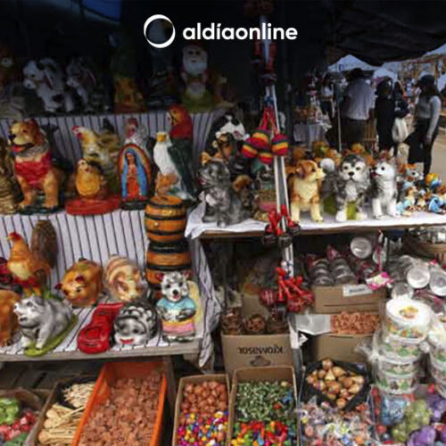 300 COMERCIANTES FORMARÁN PARTE DE LA FERIA DE FINADOS EN LATACUNGA. (VIDEO)