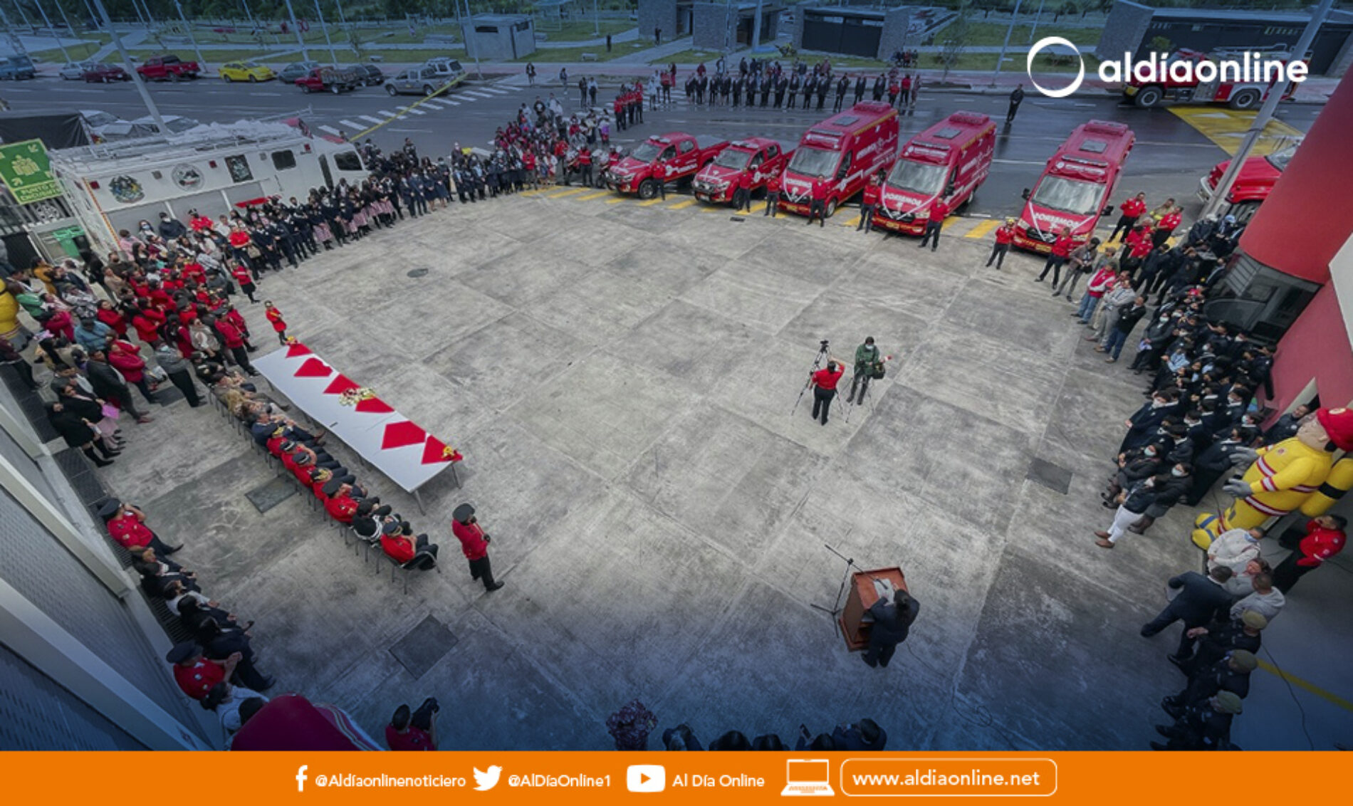 PRIMER CURSO DE FORMACIÓN PARA BOMBEROS EN LATACUNGA.