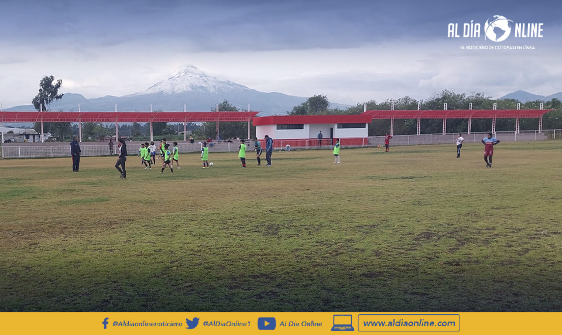 TEXTILES COTOPAXI CONTRIBUYE CON ESCUELA DE FÚTBOL DEL GAD.P JOSEGUANGO BAJO (VIDEO)