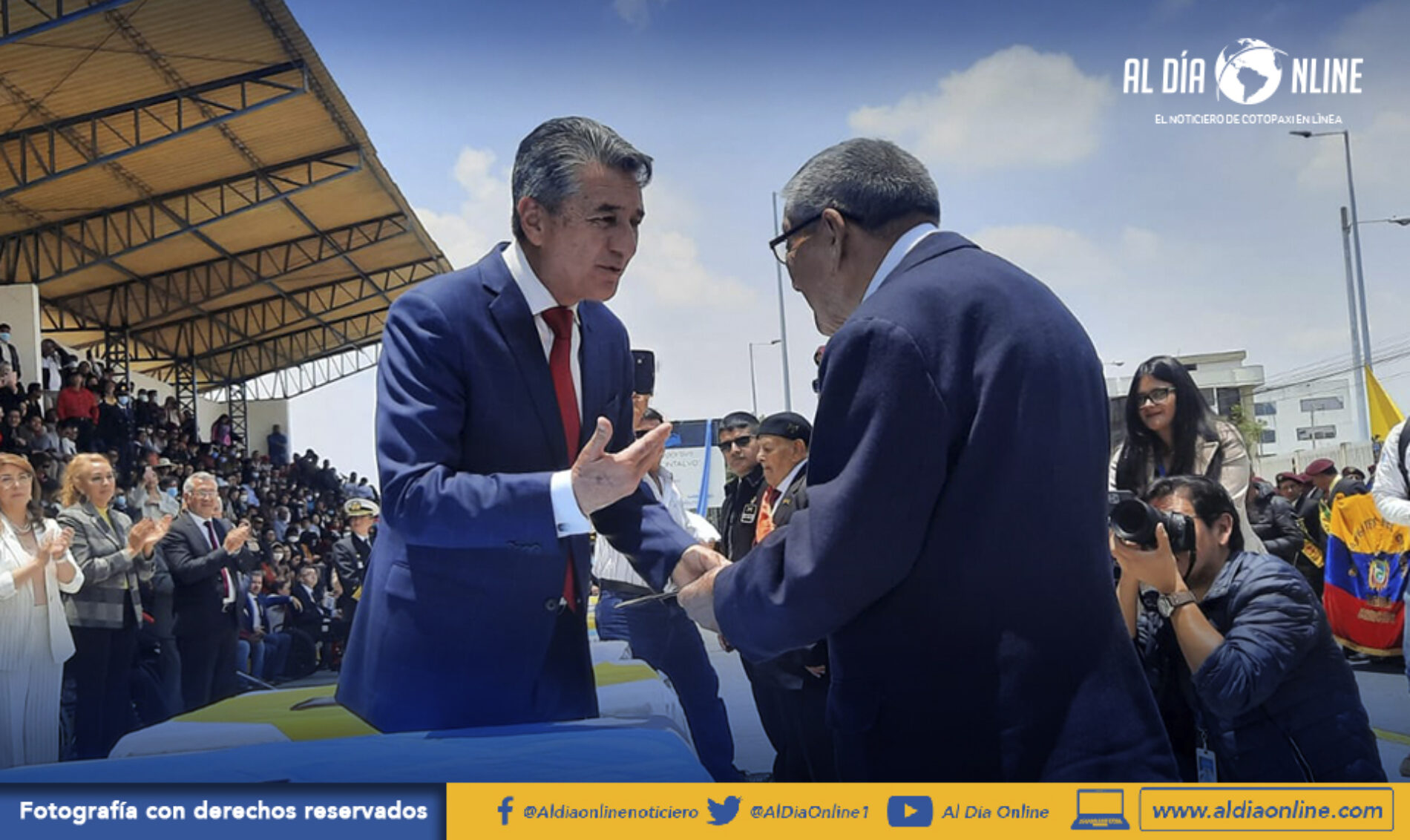 MUNICIPIO DE LATACUNGA RINDIÓ HOMENAJE A EXCOMBATIENTES DE GUERRA DE 1941, 1985 Y DEL ALTO CENEPA  (VIDEO)