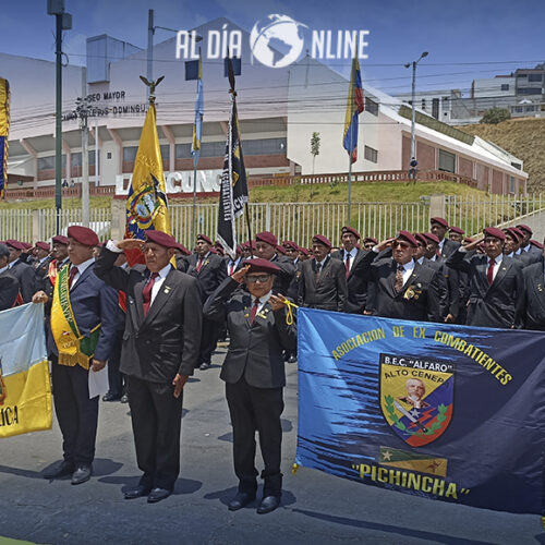 MUNICIPIO DE LATACUNGA RINDIÓ HOMENAJE A EXCOMBATIENTES DE GUERRA DE 1941, 1985 Y DEL ALTO CENEPA  (VIDEO)