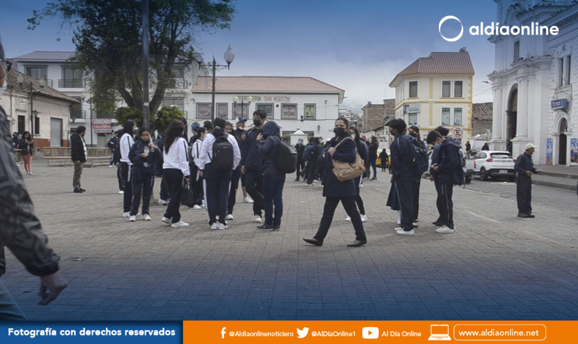 UNIDAD EDUCATIVA LA INMACULADA SUSPENDIÓ CLASES POR MEDIDA DE SEGURIDAD POR POSIBLE BOMBA. (VIDEO)