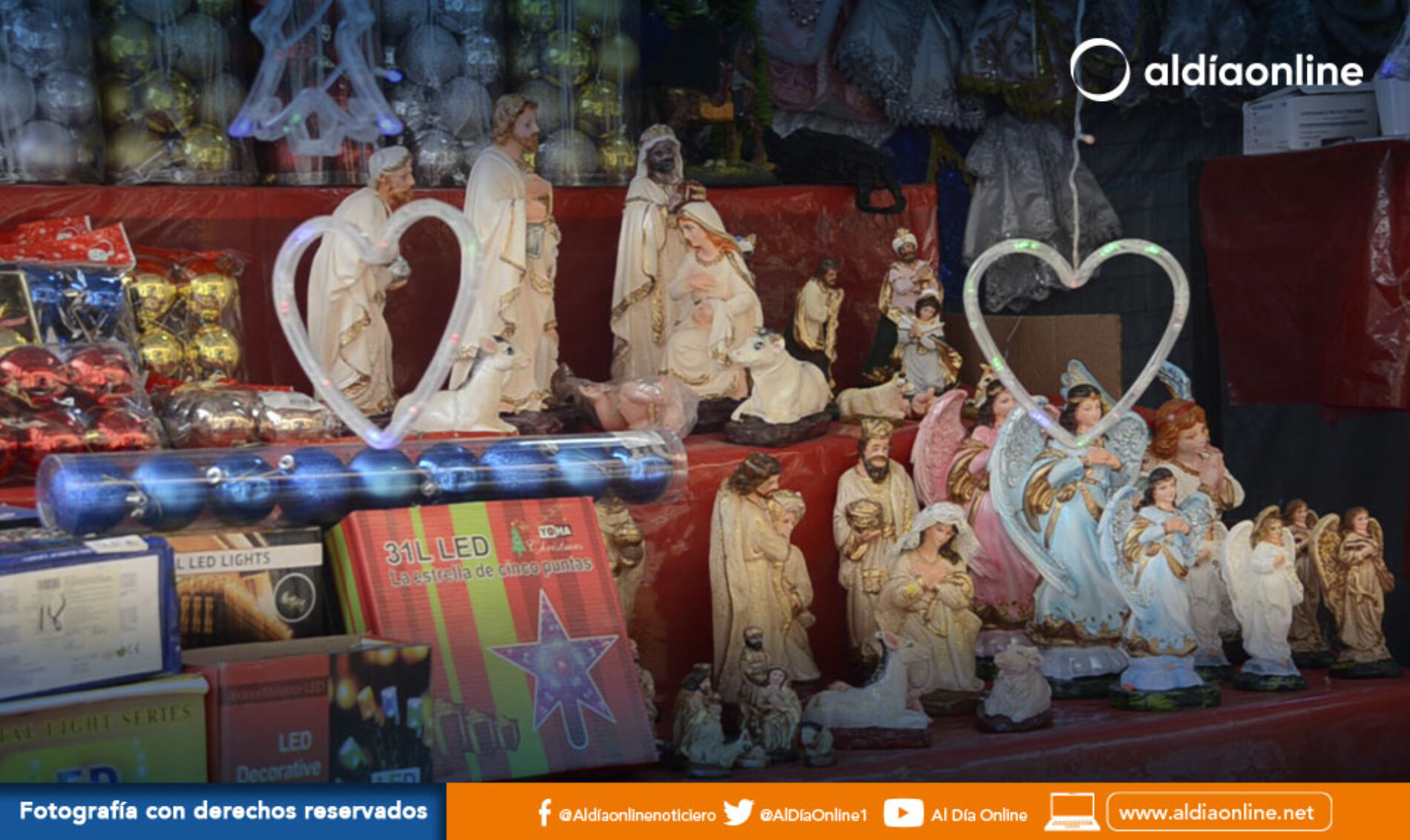 FERIA NAVIDEÑA SE DESARROLLARÁ HASTA EL 6 DE ENERO EN LA PLAZA SUCRE. (VIDEO)