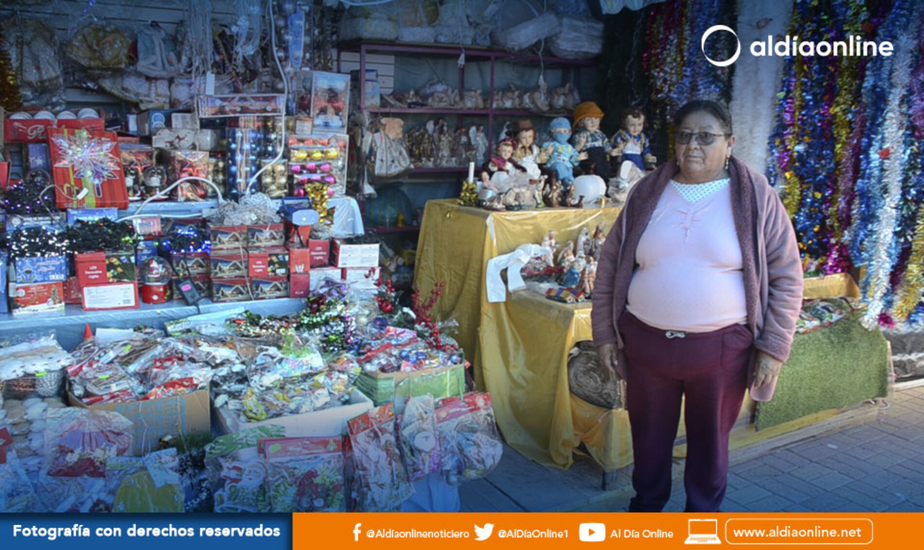 FERIA NAVIDEÑA SE DESARROLLARÁ HASTA EL 6 DE ENERO EN LA PLAZA SUCRE. (VIDEO)