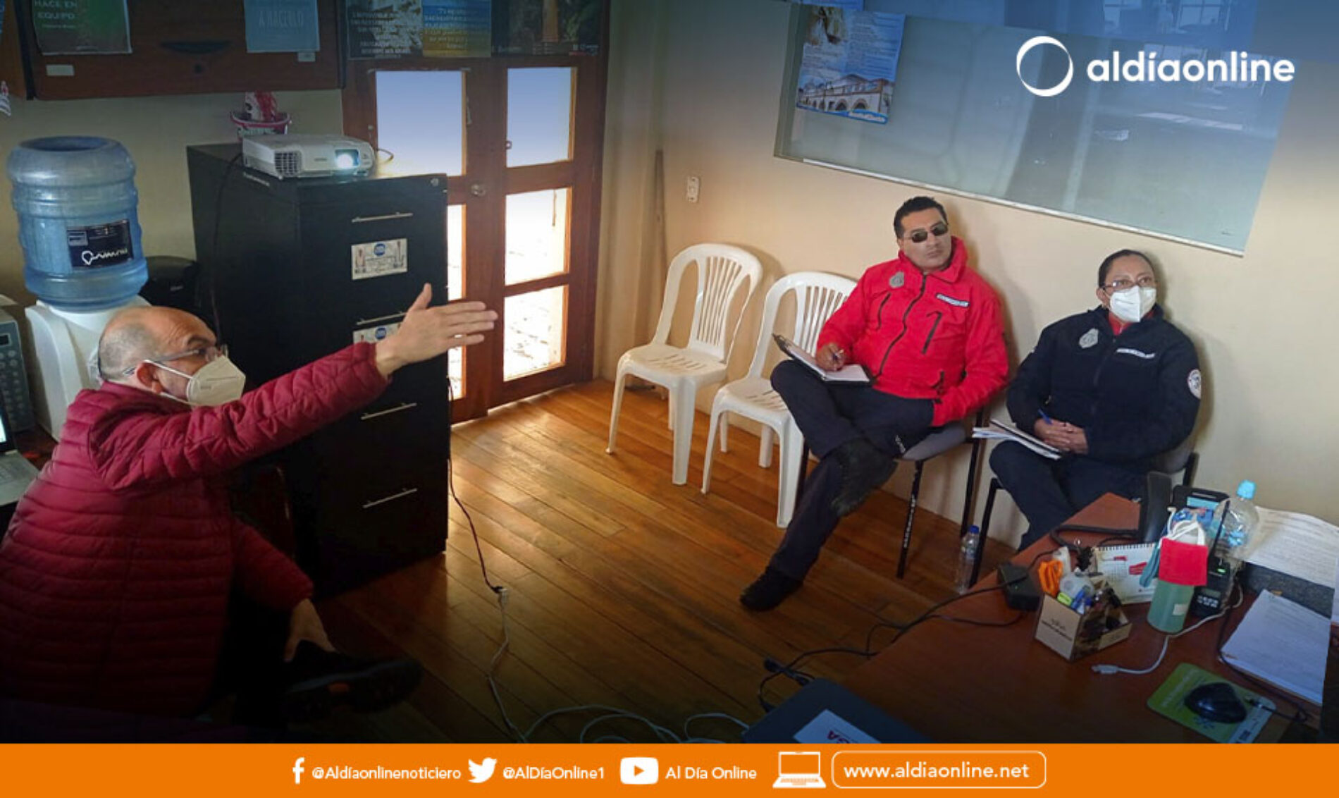 CUERPO DE BOMBEROS LATACUNGA REALIZA CAMPAÑAS DE USO DE LA PIROTECNIA EN NIÑOS DEL CANTÓN. (VIDEO)