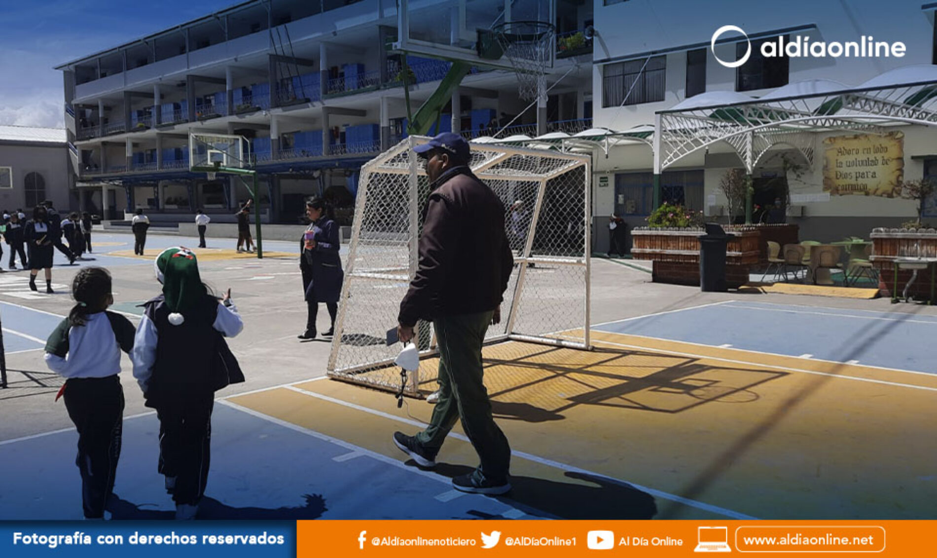 UNIDAD EDUCATIVA LA SALLE SE ALISTA PARA FESTEJAR NAVIDAD CON DIFERENTES ACTIVIDADES. (VIDEO)