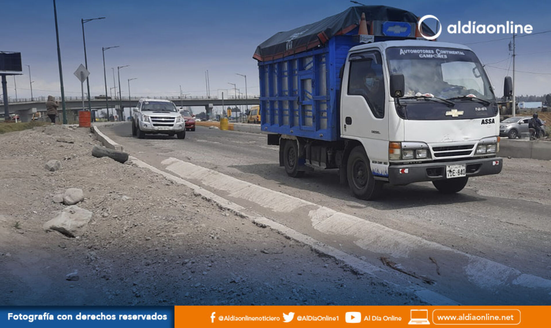 EXISTE PREOCUPACIÓN EN MARCELO JEREZ EDIL DE LATACUNGA, DEBIDO AL ABANDONO DEL INGRESO NORTE. (VIDEO)