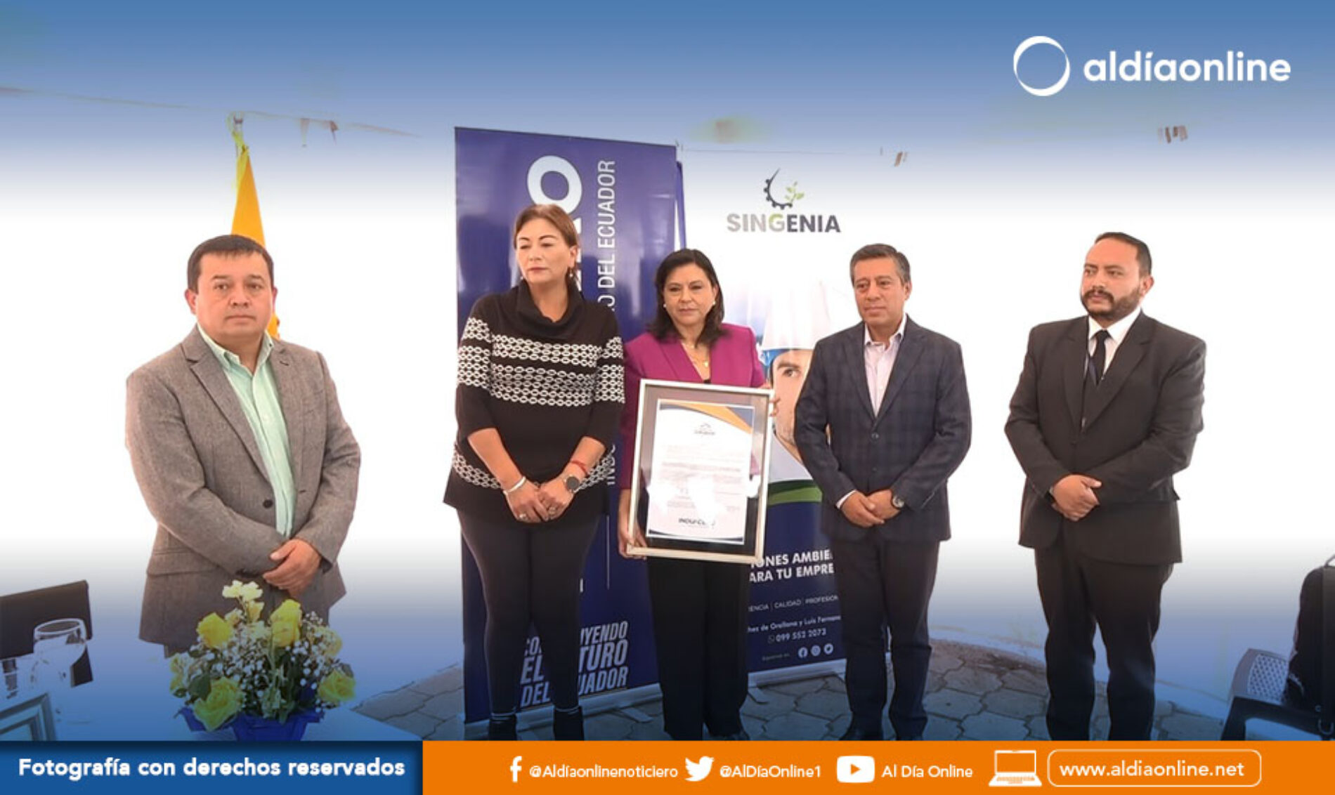 GAD PROVINCIAL DE COTOPAXI ENTREGÓ PERMISO AMBIENTAL A INDUACERO