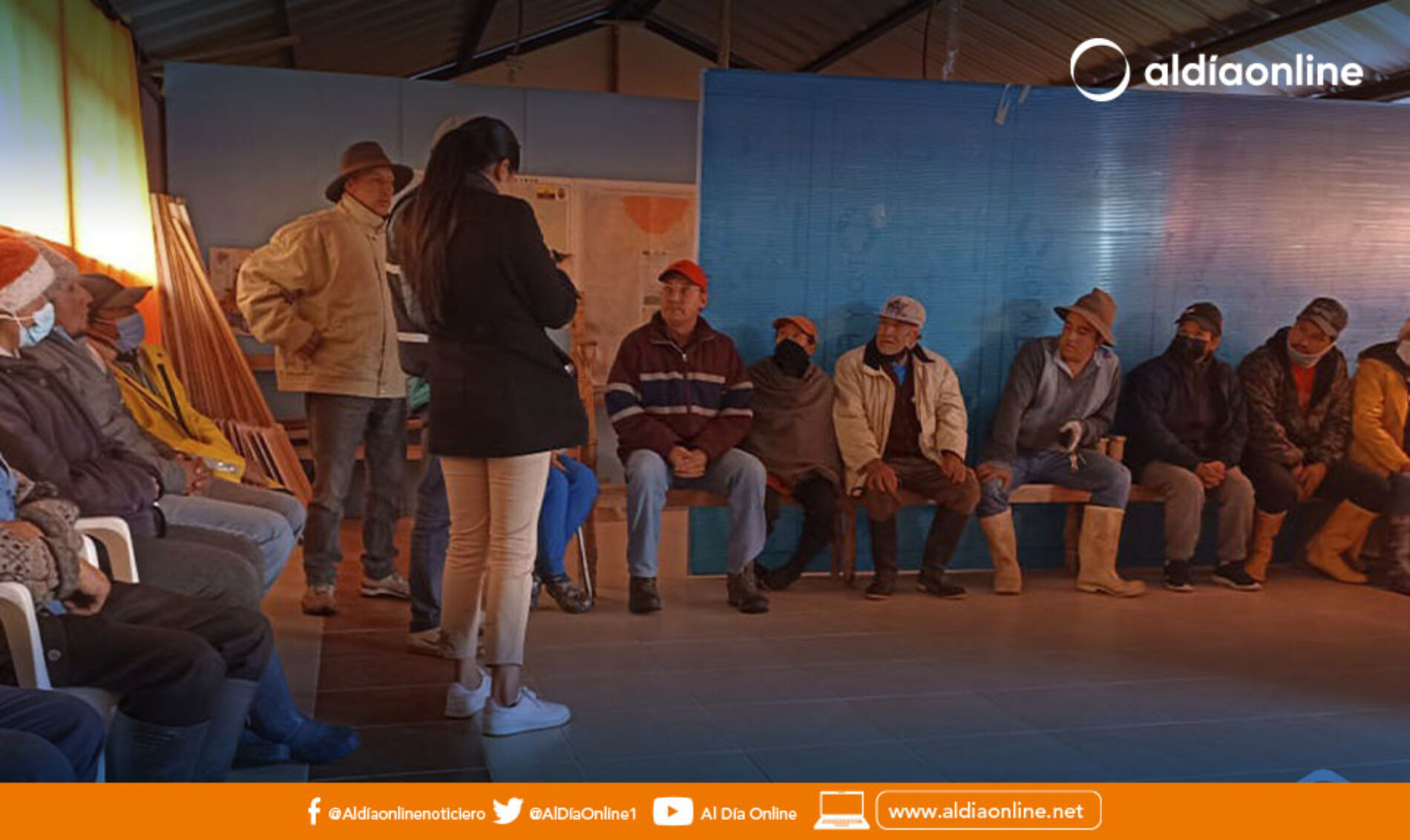 CAÍDA DE CENIZA DEL COTOPAXI AFECTA A GANADO DE LA PROVINCIA, VARIAS ACCIONES SE HAN EJECUTADO. (VIDEO)