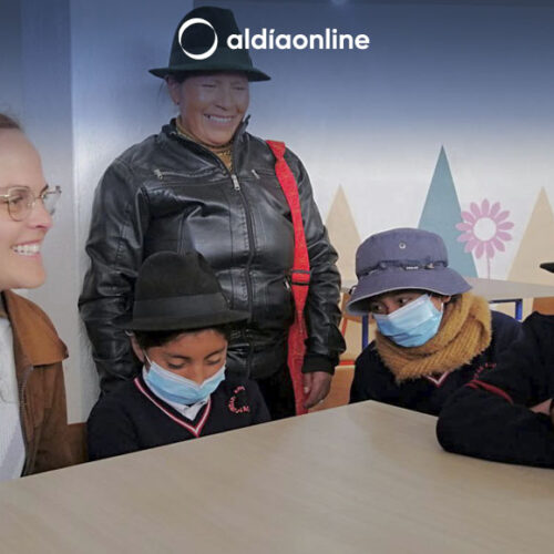 80 UNIDADES EDUCATIVAS DE LATACUNGA FORMAN PARTE DEL PROYECTO APADRINA UNA ESCUELA. (VIDEO)
