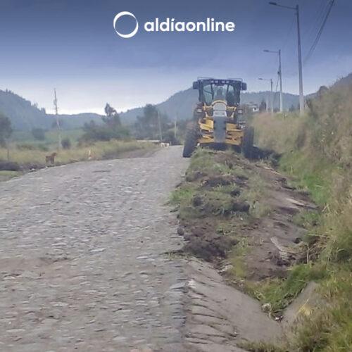 VICEPREFECTURA DE COTOPAXI SOCIALIZA CON LA COLECTIVIDAD PROYECTOS VIALES. (VIDEO)