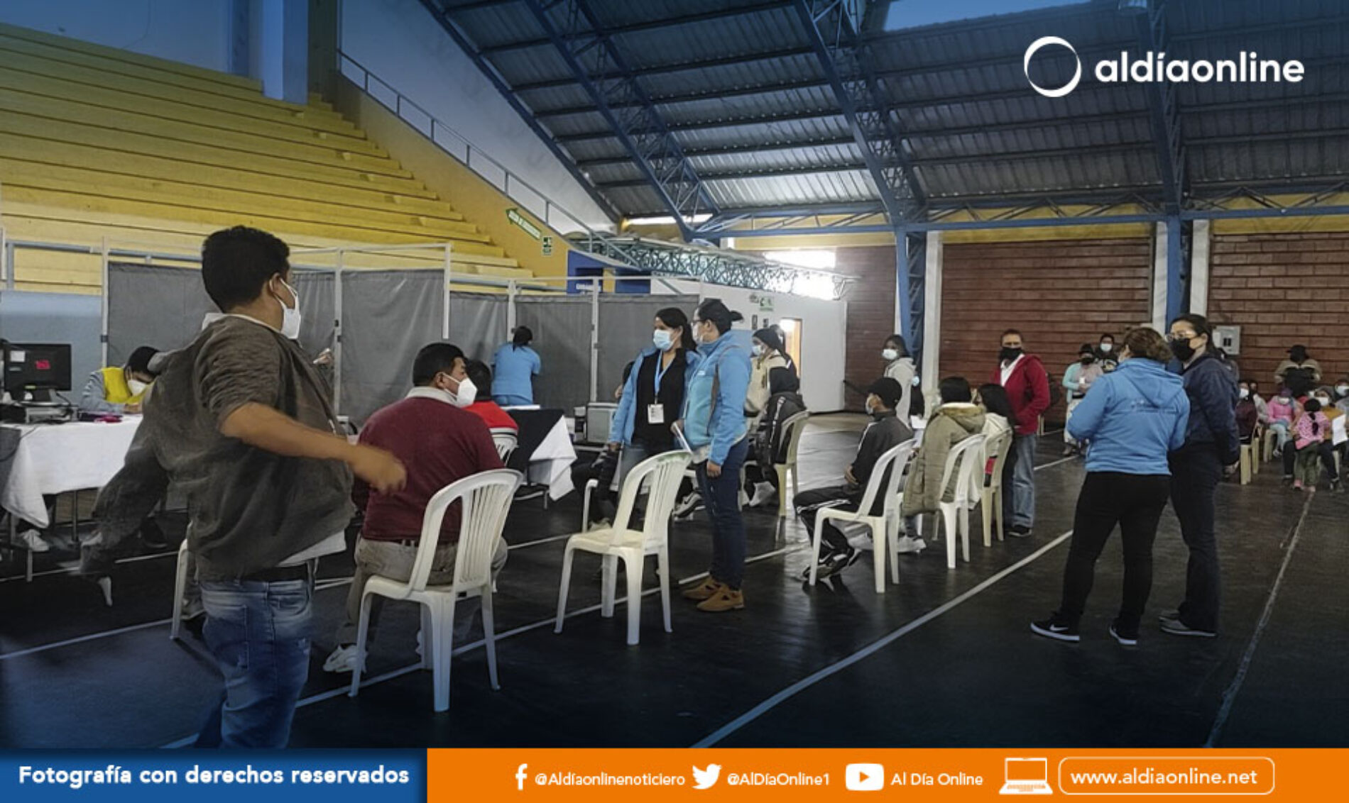 PUNTO DE VACUNACIÓN MASIVO DEL COLISEO MAYOR FUE CERRADO POR POCA AFLUENCIA DE CIUDADANÍA. (VIDEO)