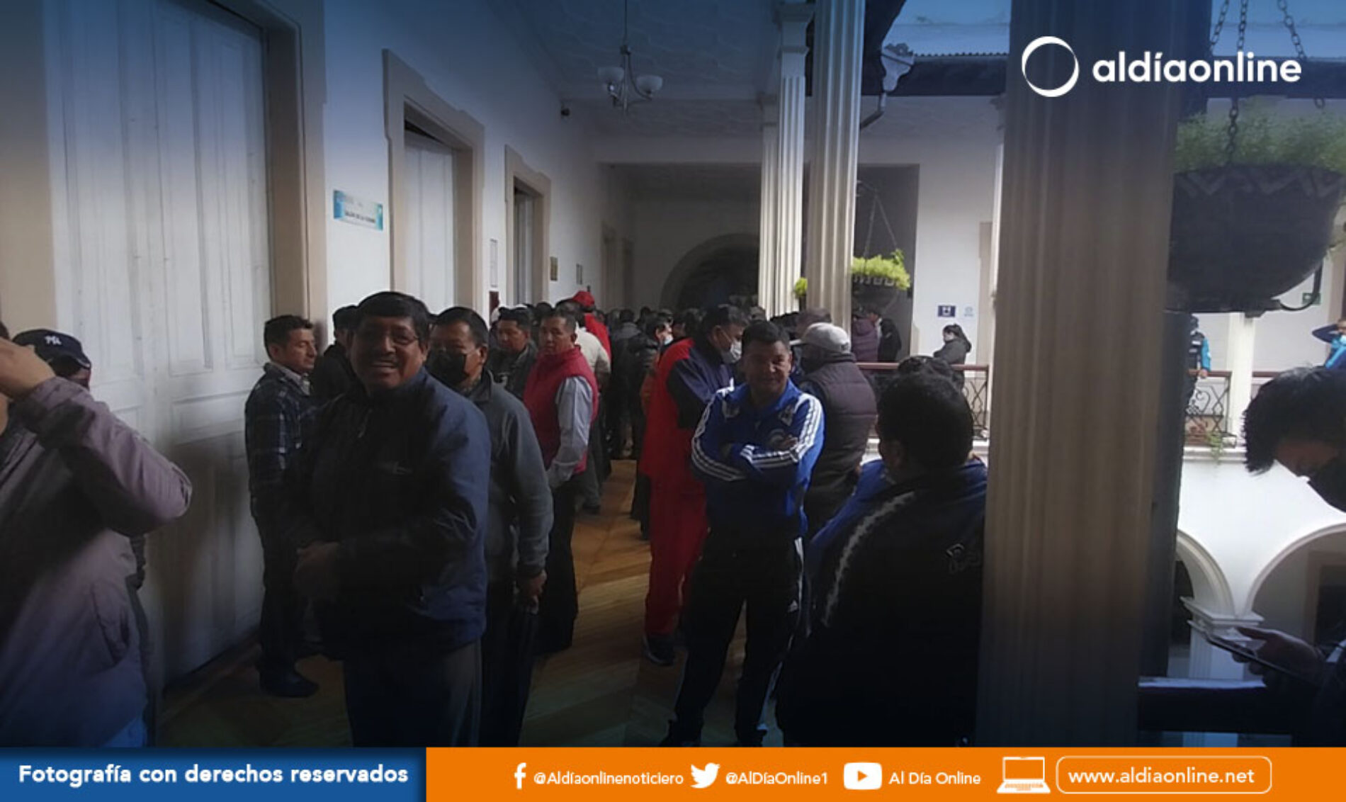 TRANSPORTISTAS EXPRESARON SU MOLESTIA POR EL VALOR A PAGAR POR RENOVACIÓN DE PERMISOS DE OPERACIÓN. (VIDEO)