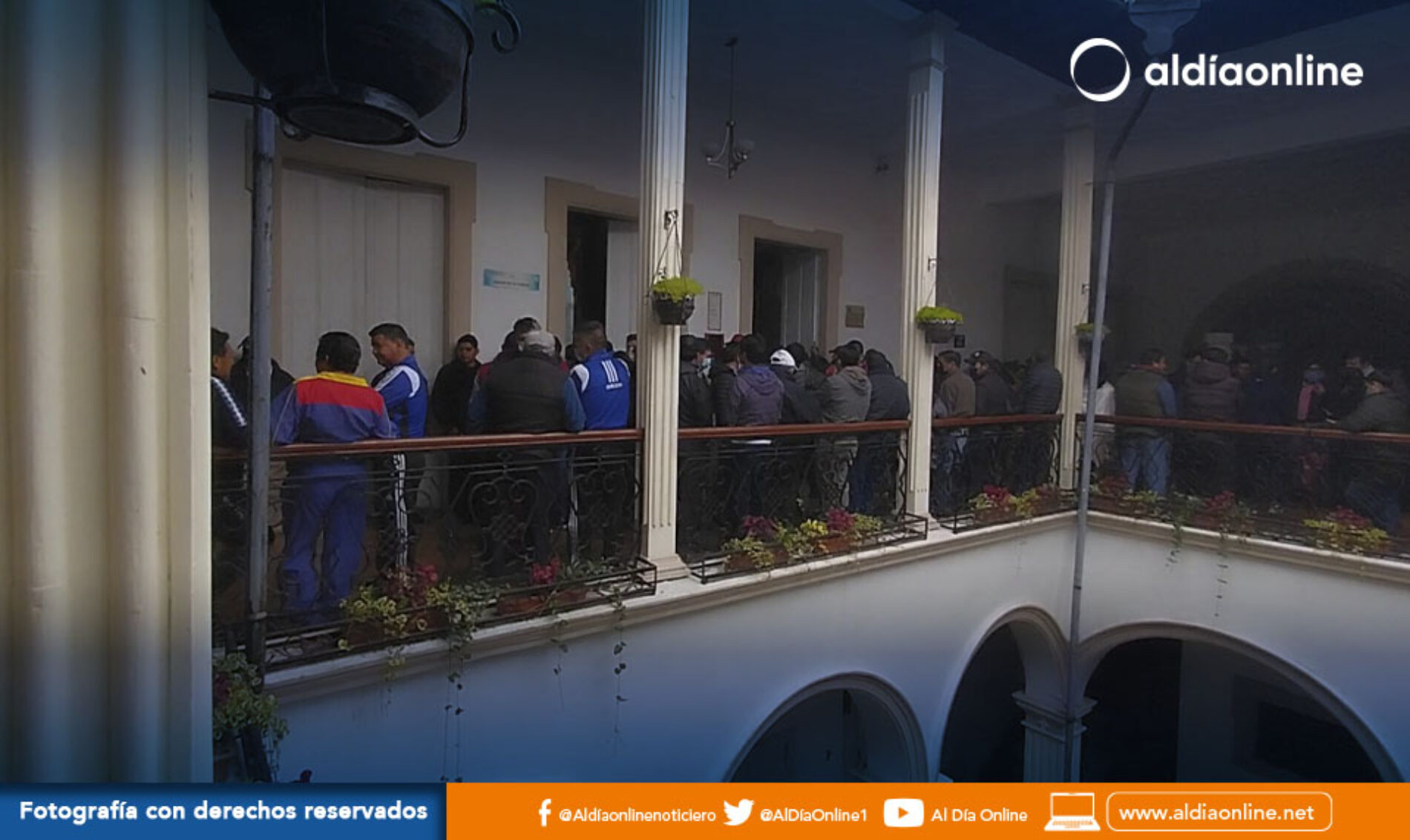 TRANSPORTISTAS EXPRESARON SU MOLESTIA POR EL VALOR A PAGAR POR RENOVACIÓN DE PERMISOS DE OPERACIÓN. (VIDEO)