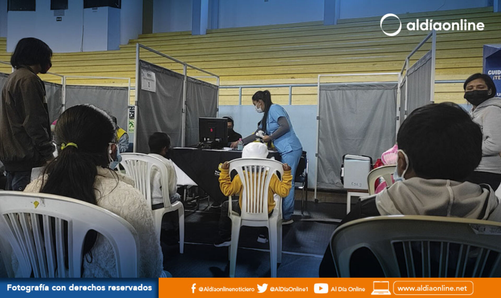 PUNTO DE VACUNACIÓN MASIVO DEL COLISEO MAYOR FUE CERRADO POR POCA AFLUENCIA DE CIUDADANÍA. (VIDEO)