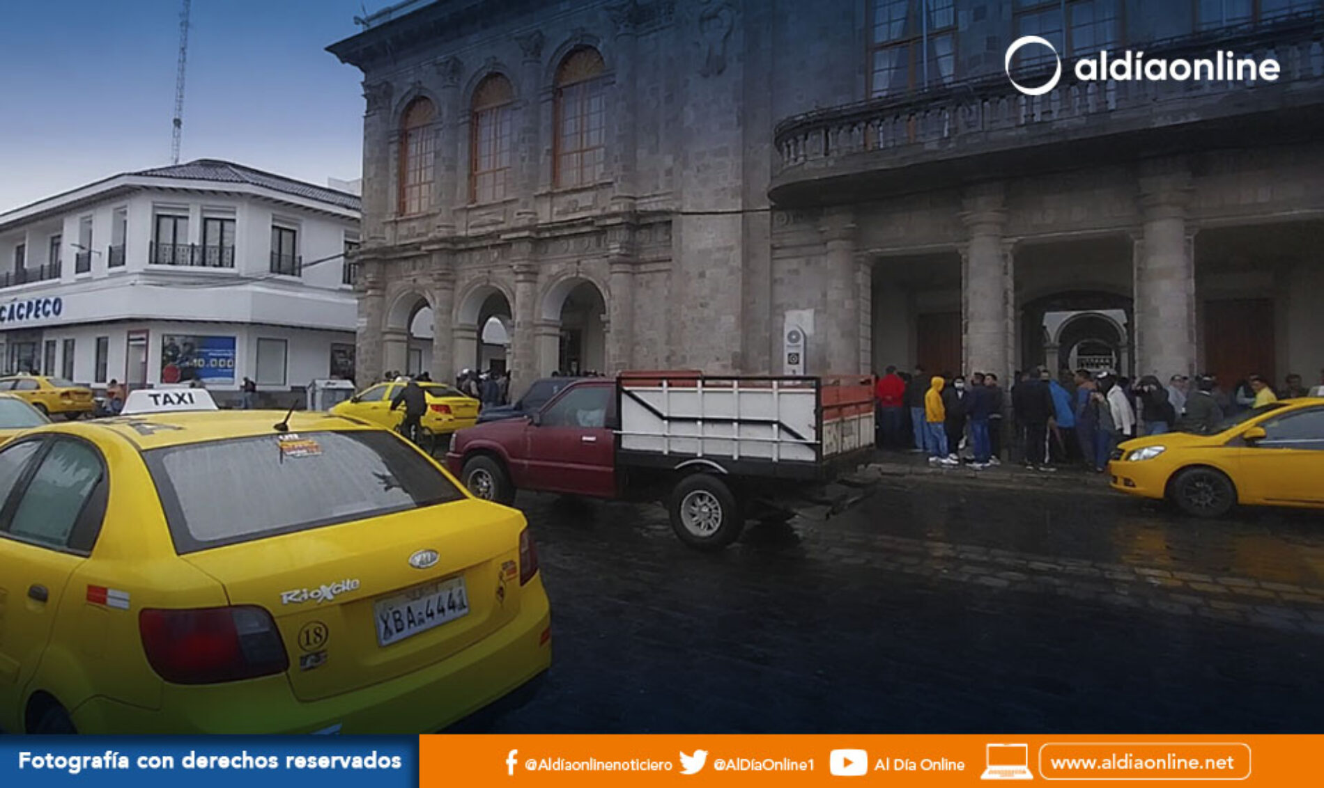 TRANSPORTISTAS EXPRESARON SU MOLESTIA POR EL VALOR A PAGAR POR RENOVACIÓN DE PERMISOS DE OPERACIÓN. (VIDEO)