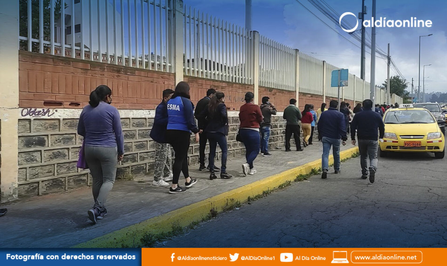 PUNTO DE VACUNACIÓN MASIVO DEL COLISEO MAYOR FUE CERRADO POR POCA AFLUENCIA DE CIUDADANÍA. (VIDEO)