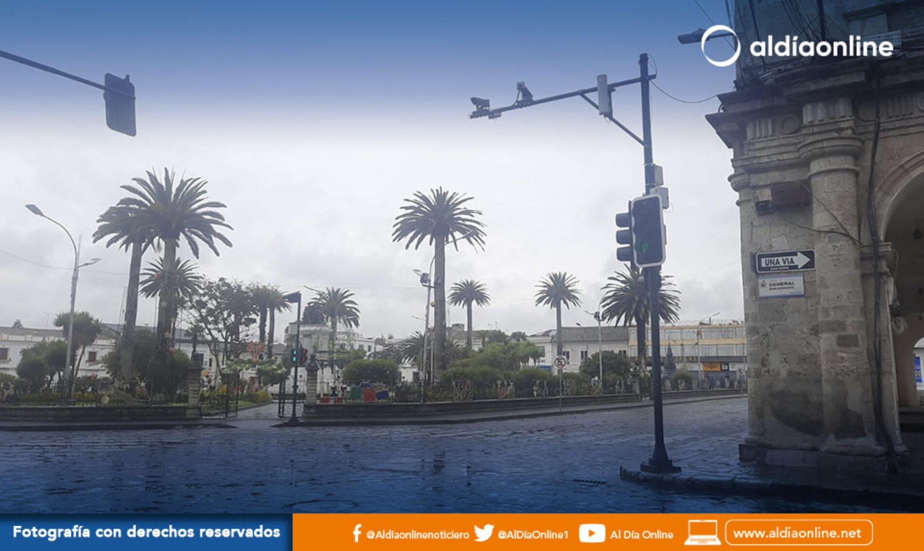 SEMÁFOROS UBICADOS EN EL CENTRO HISTÓRICO DE LATACUNGA NO PUEDEN SER REUBICADOS. (VIDEO)