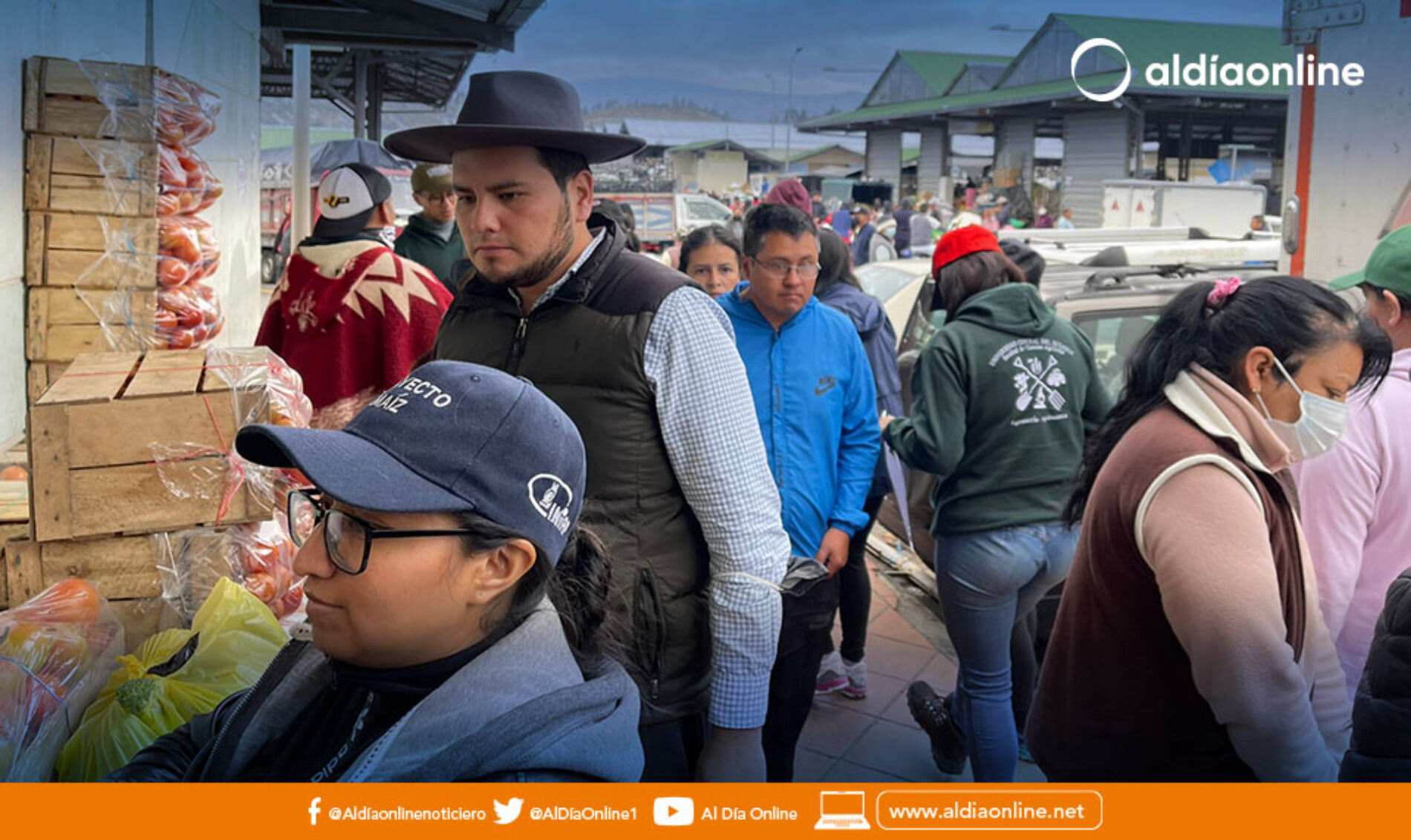 MAG Y ESTUDIANTES DE LA UNIVERSIDAD CENTRAL REALIZAN MUESTREO DE PRECIOS EN EL MERCADO MAYORISTA LATACUNGA