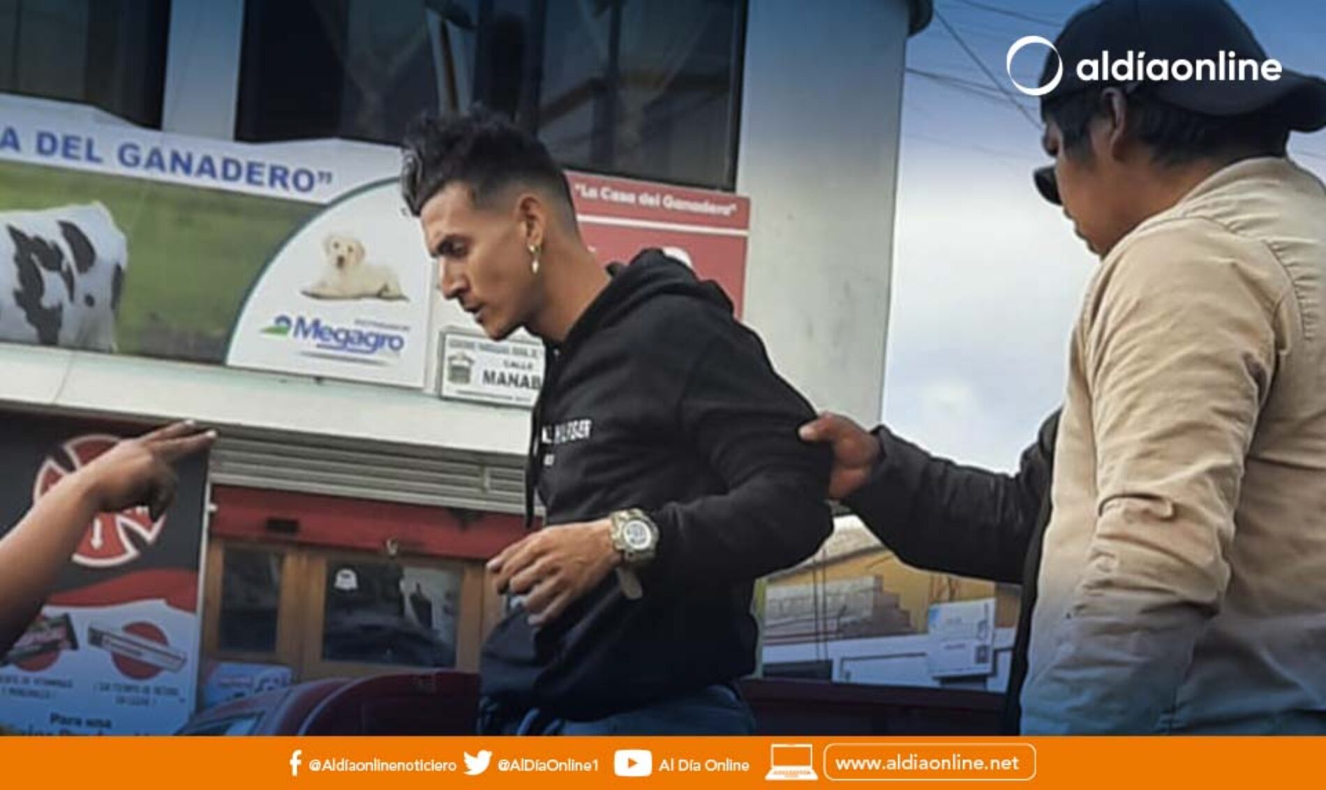 PRESUNTOS SICARIOS FUERON QUEMADOS EN TOACAZO LA MAÑANA DE ESTE JUEVES 9 DE FEBRERO. (VIDEO)