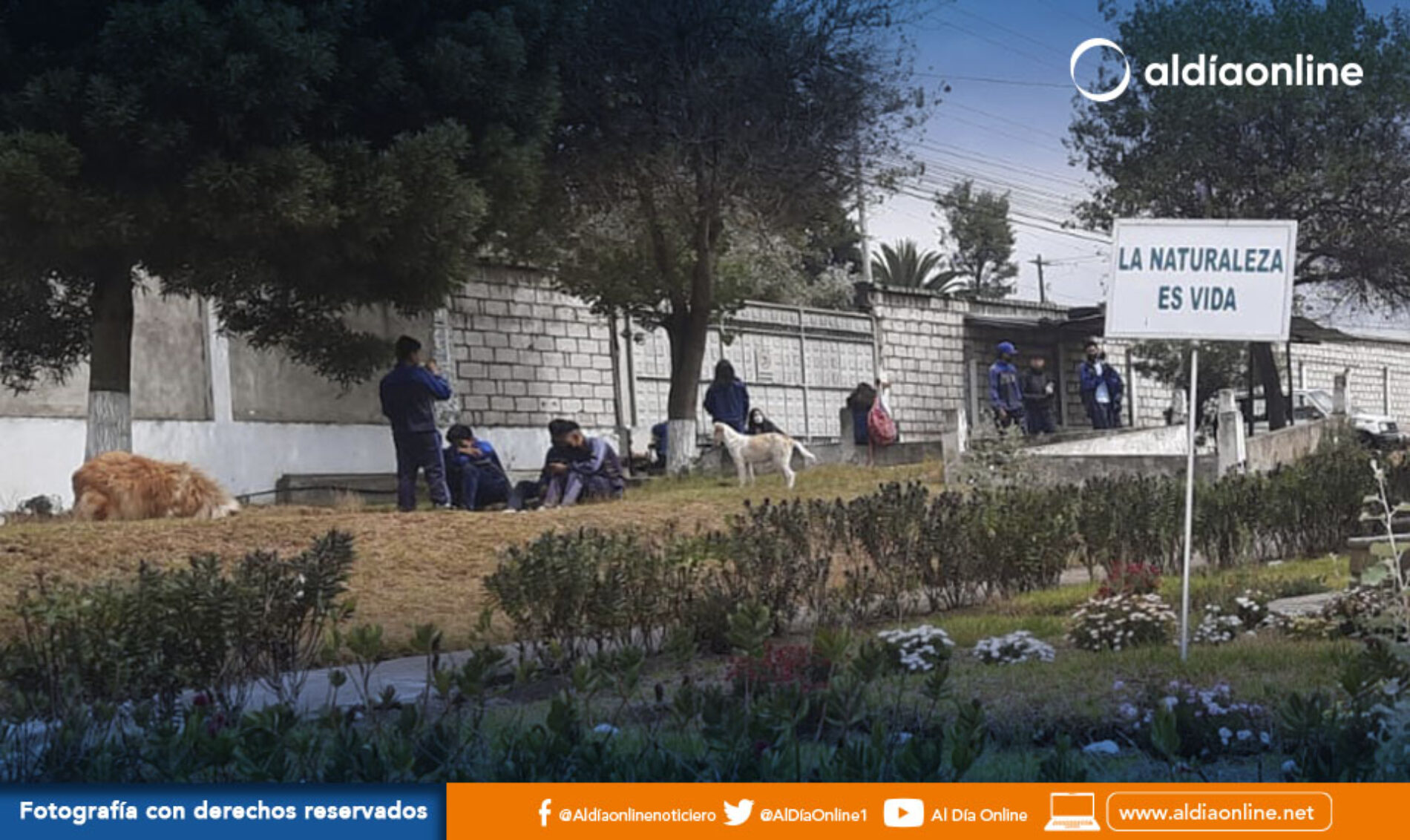 UNIDAD EDUCATIVA RAMÓN BARBA NARANJO CUMPLE 60 AÑOS DE VIDA INSTITUCIONAL. (VIDEO)