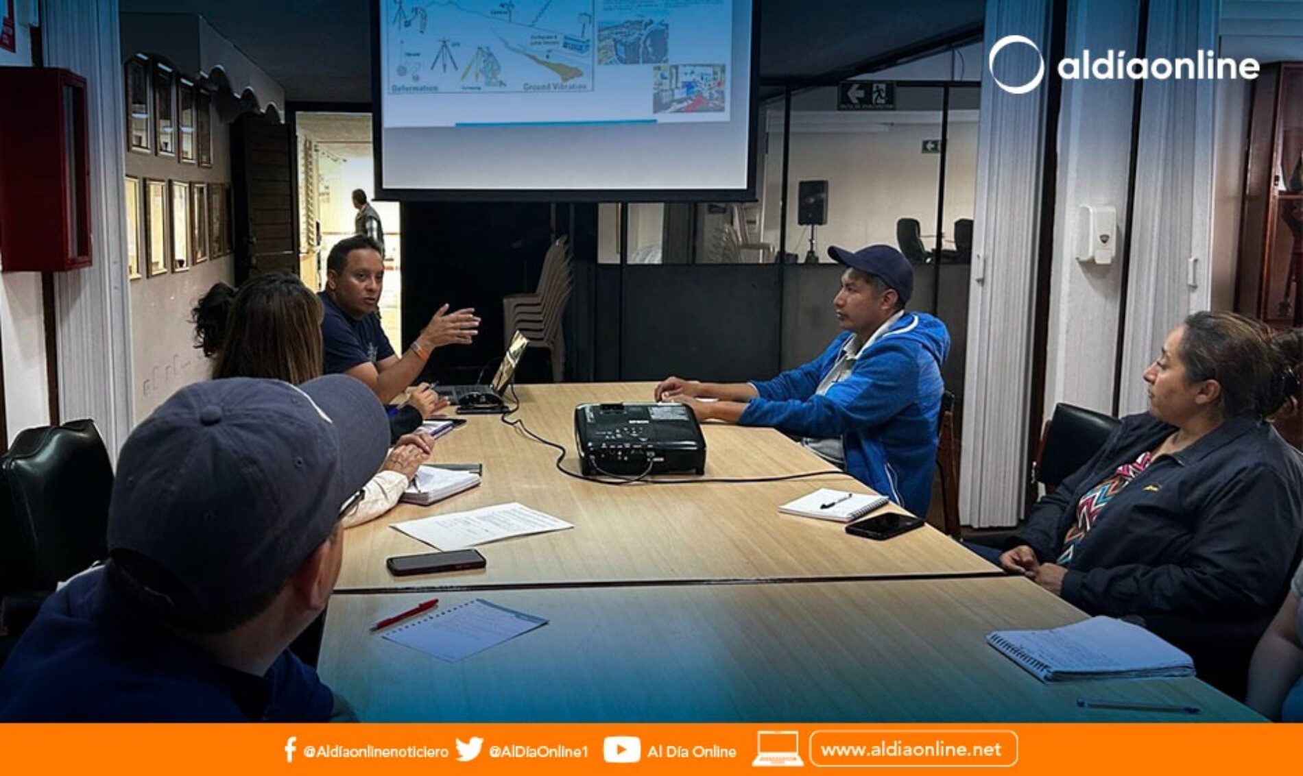 MUNICIPIO DE RUMIÑAHUI TRABAJA EN PREVENCIÓN CON LA CIUDADANÍA ANTE ACTIVIDAD DEL VOLCÁN COTOPAXI. (VIDEO)
