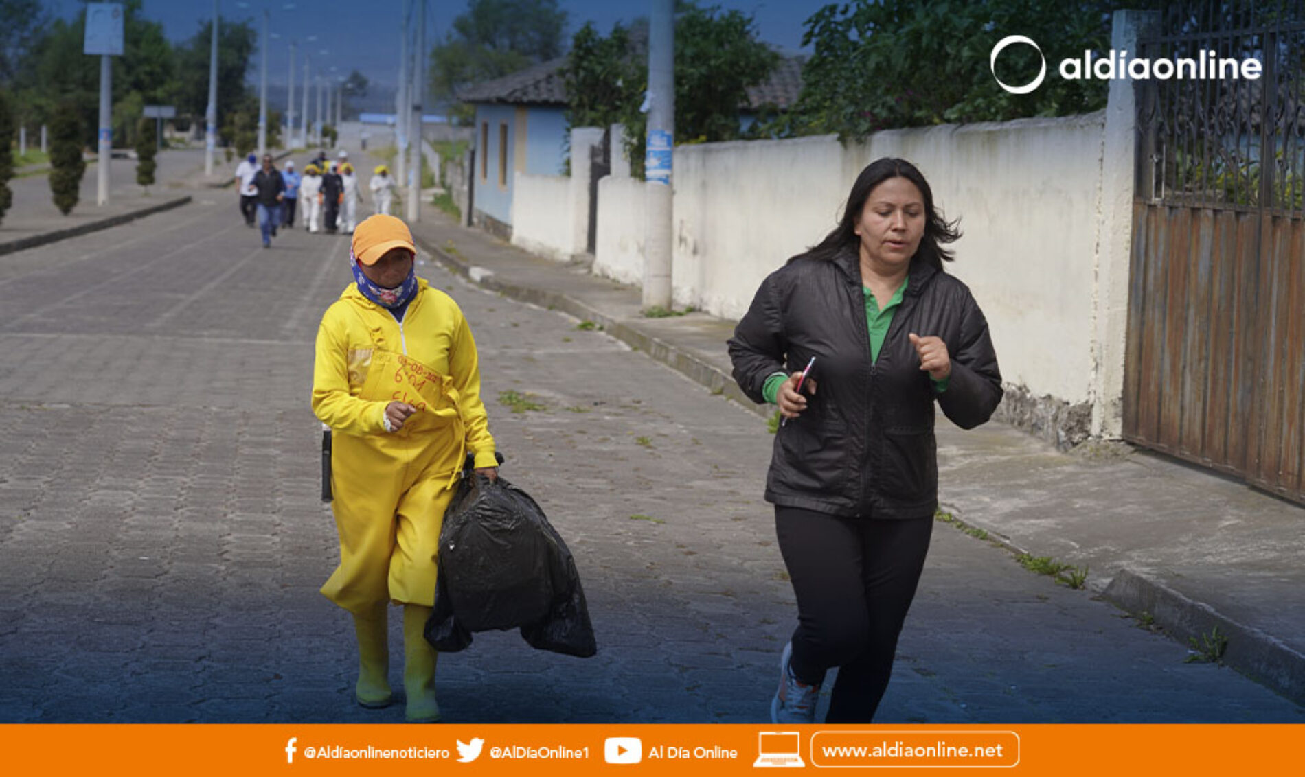 SNGRE EJECUTA DIFERENTES ACTIVIDADES INSTITUCIONALES EN TEMAS DE PREVENCIÓN POR ACTIVIDAD DEL COTOPAXI. (VIDEO)