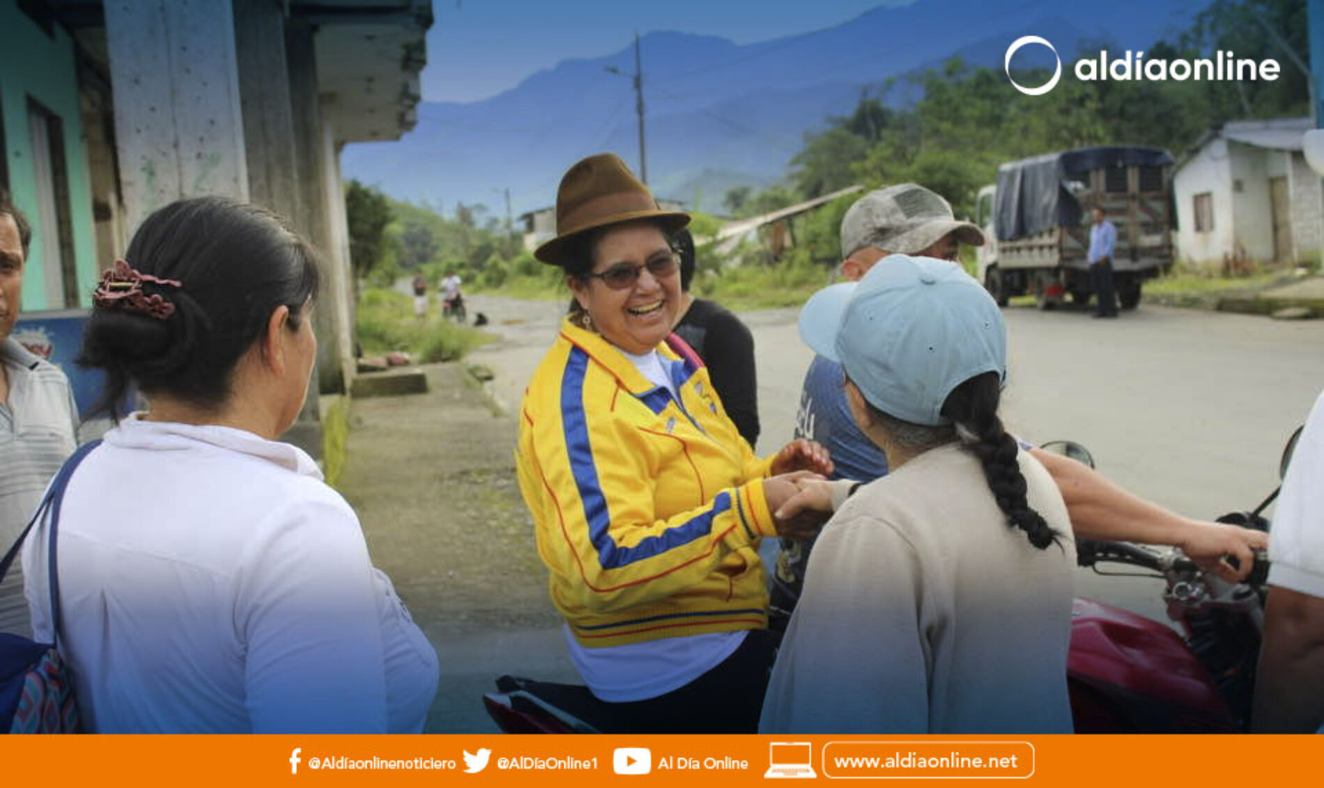 LOURDES TIBÁN RECORRE ZONAS AFECTADAS EN EL SUPTRÓPICO DE COTOPAXI