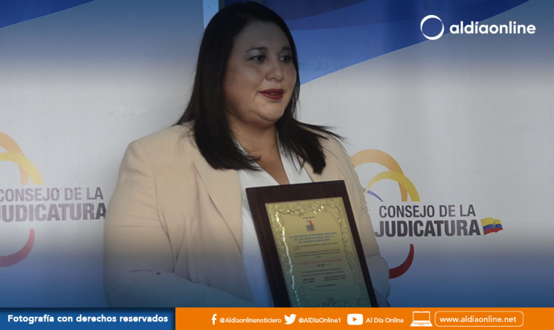 PATRICIA VEINTIMILLA FUE PRESENTADA COMO LA NUEVA DIRECTORA DEL CONSEJO DE LA JUDICATURA DE COTOPAXI. (VIDEO)