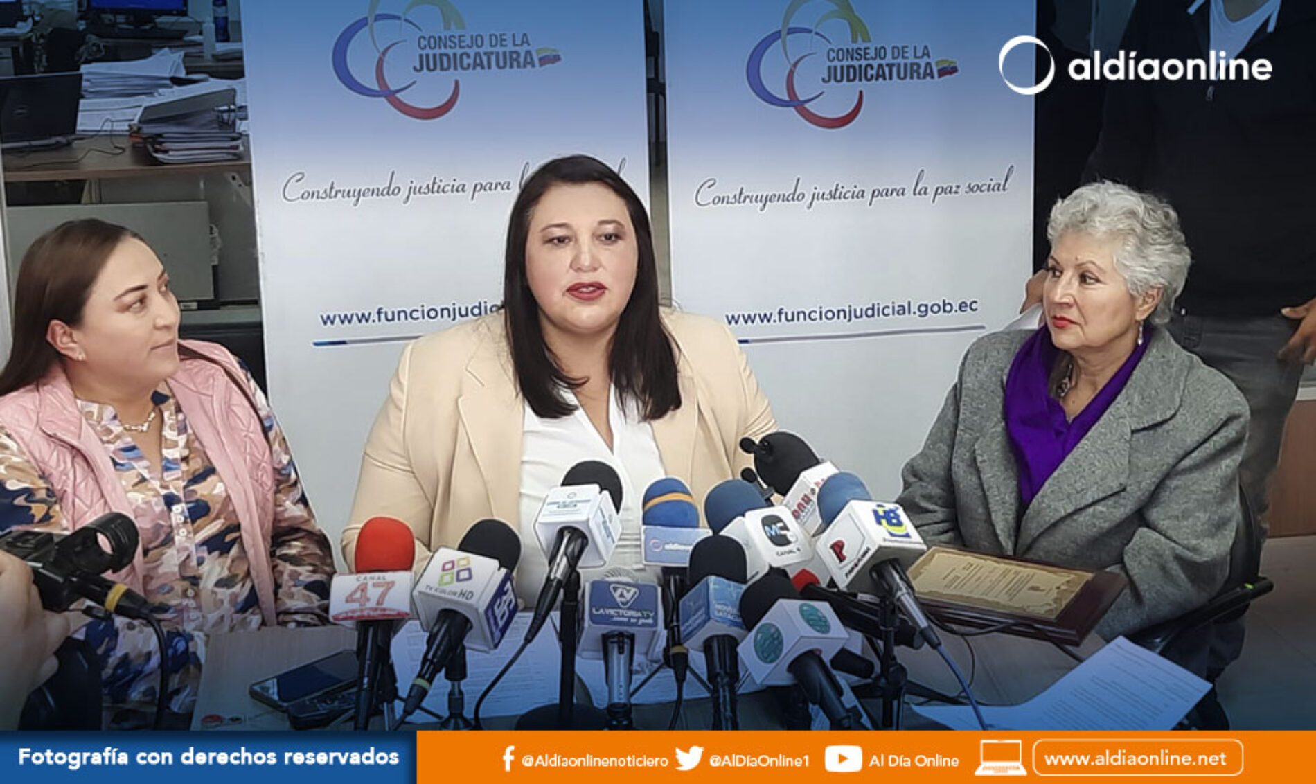 PATRICIA VEINTIMILLA FUE PRESENTADA COMO LA NUEVA DIRECTORA DEL CONSEJO DE LA JUDICATURA DE COTOPAXI. (VIDEO)