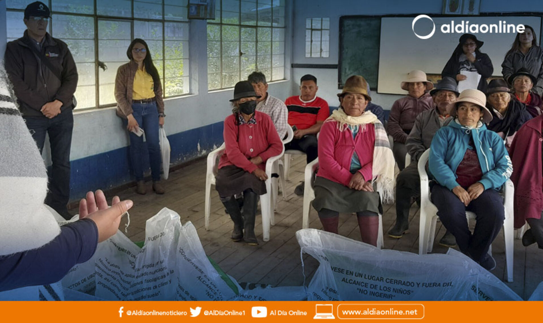 MAG COTOPAXI ENTREGA 195 SACOS DE UREA SUBSIDIADA EN BENEFICIO DE PRODUCTORES DE BELISARIO QUEVEDO