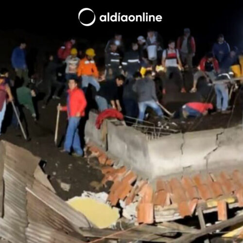 16 MUERTOS TRAS DESLIZAMIENTO DE TIERRA EN ALAUSÍ