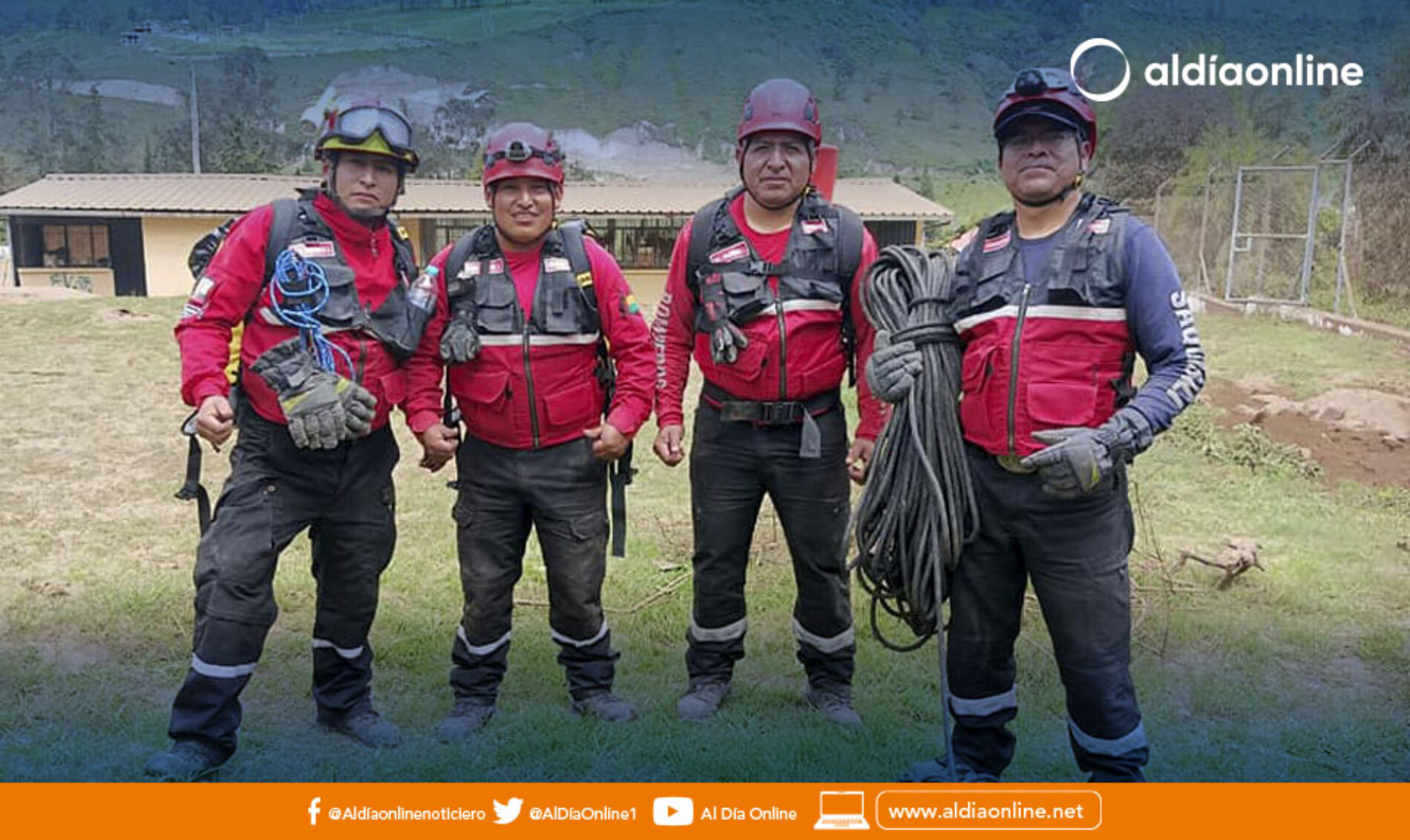 BOMBEROS DE SAQUISILÍ ESTUVIERON PRESENTES EN AYUDA DE DAMINIFICADOS EN ALAUSÍ (VIDEO)