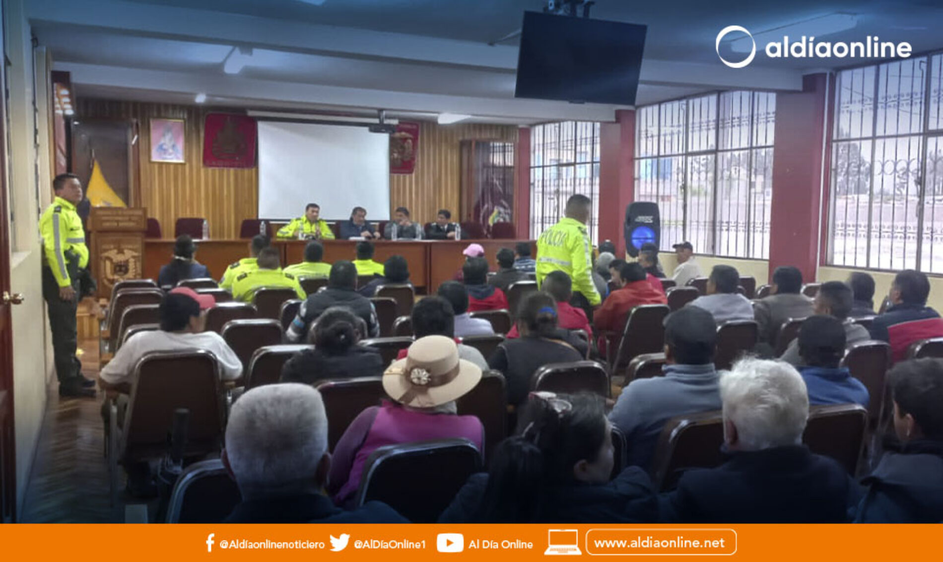 MESA DE SEGURIDAD CANTONAL SE CONFORMÓ EN SAQUISILÍ CIUDADANÍA SERÁ REPRESENTADA EN ESTE COMITÉ. (VIDEO)