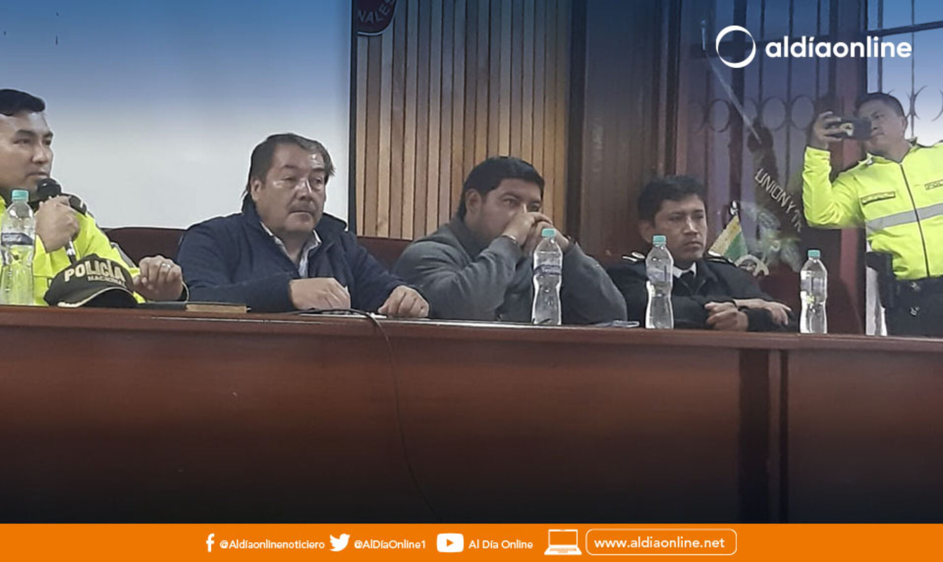 MESA DE SEGURIDAD CANTONAL SE CONFORMÓ EN SAQUISILÍ CIUDADANÍA SERÁ REPRESENTADA EN ESTE COMITÉ. (VIDEO)