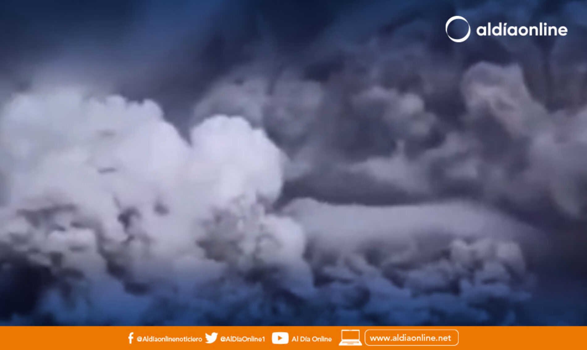 EL VOLCÁN SHIVELUCH, EN EL EXTREMO ORIENTE DE RUSIA, ENTRA EN ERUPCIÓN