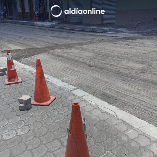 ASFALTADOS EN CALLES DE SALCEDO SE ESPERA PRONTO LLEGUEN A SU CULMINACIÓN. (VIDEO)