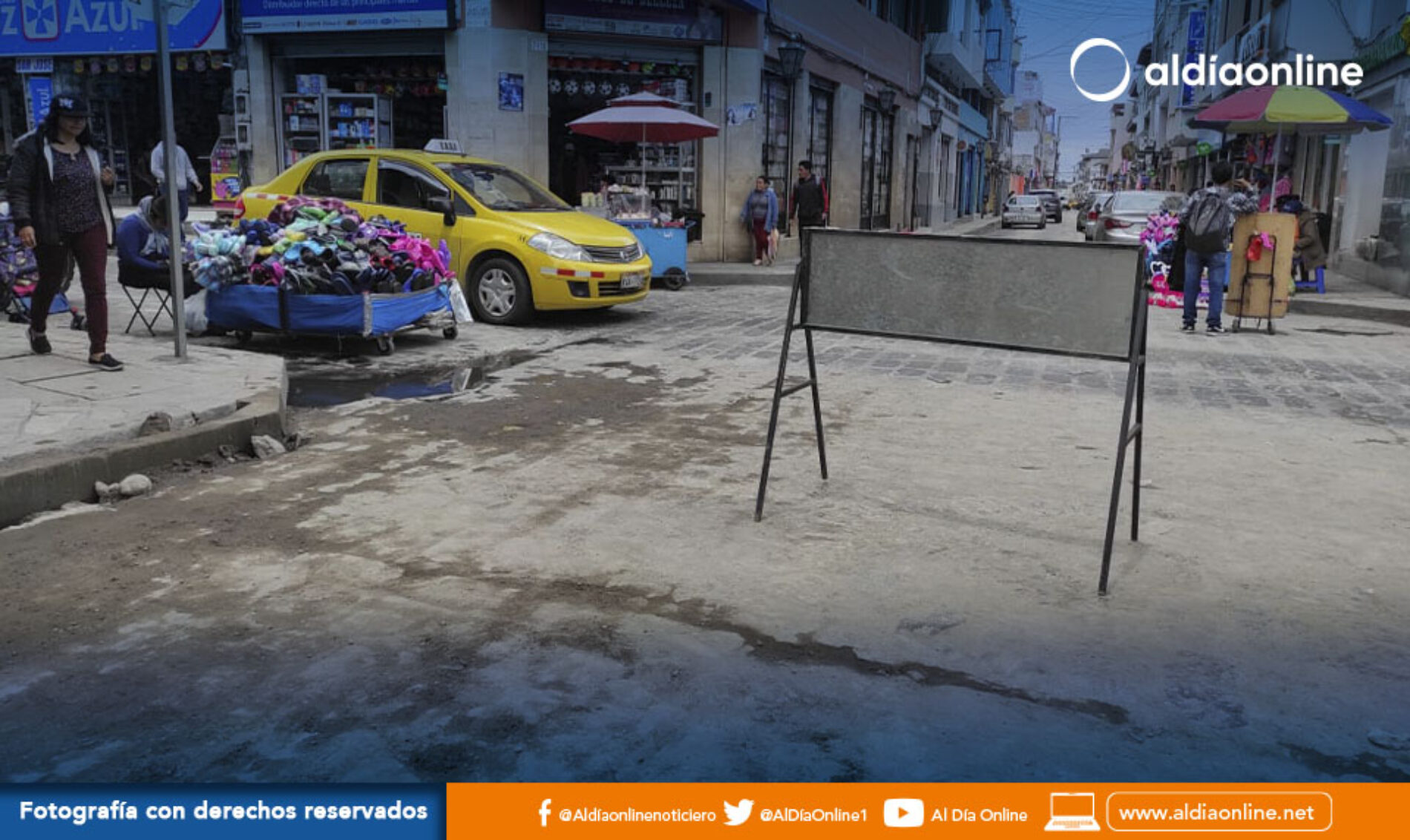 MEJORAMIENTO VIAL DE LA CALLE DOS DE MAYO EN LATACUNGA PRÓXIMA A FINALIZAR. (AUDIO)