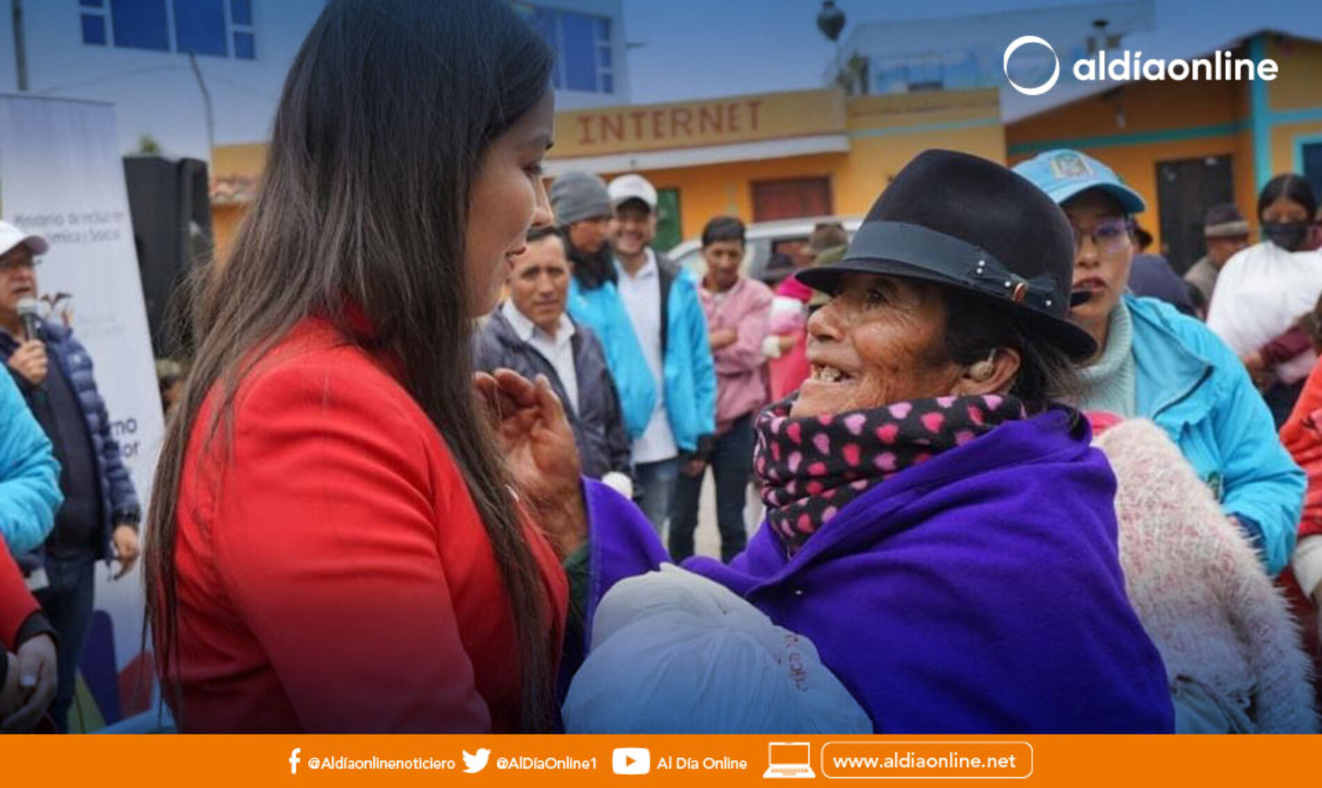MIES ENTREGÓ 800 KITS DE VESTIMENTA EN EL CANTÓN SAQUISILÍ EN COTOPAXI