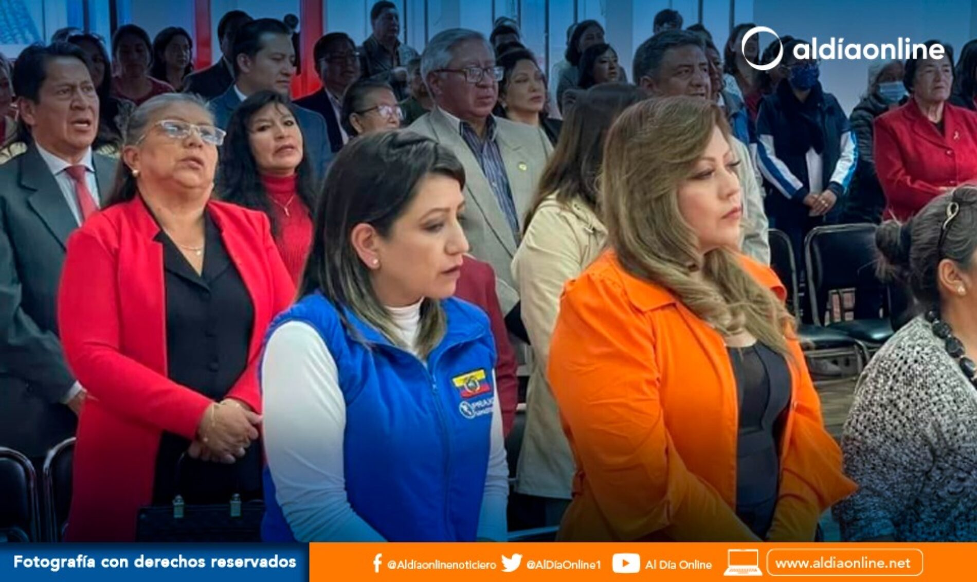 MAESTROS DE COTOPAXI FESTEJARON EL 13 DE ABRIL CON DIFERENTES ACTIVIDADES TANTO DEPORTIVAS COMO SOCIALES. (VIDEO)