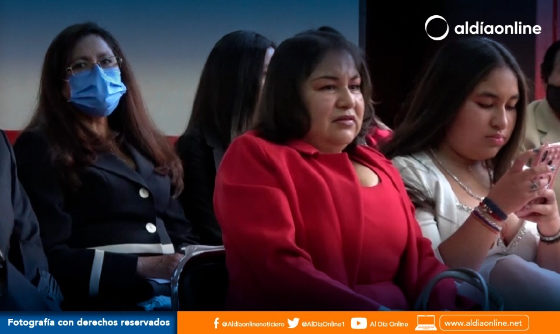 MAESTROS DE COTOPAXI FESTEJARON EL 13 DE ABRIL CON DIFERENTES ACTIVIDADES TANTO DEPORTIVAS COMO SOCIALES. (VIDEO)