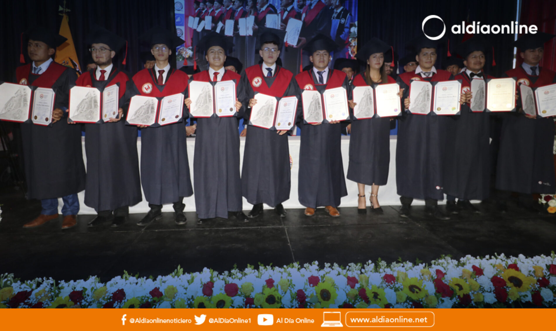 LA UNIVERSIDAD TÉCNICA DE COTOPAXI GRADÚA 971 NUEVOS PROFESIONALES EN ESTE CICLO ACADÉMICO