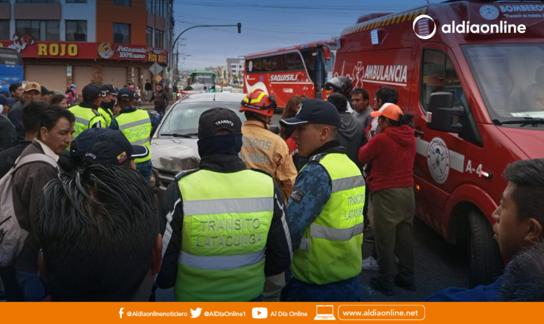 SECTOR LA ESTACIÓN EVIDENCIA ACCIDENTE DE TRÁNSITO POR IRRESPETO LA LUZ ROJA
